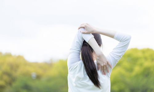 肩甲骨ストレッチのイメージ